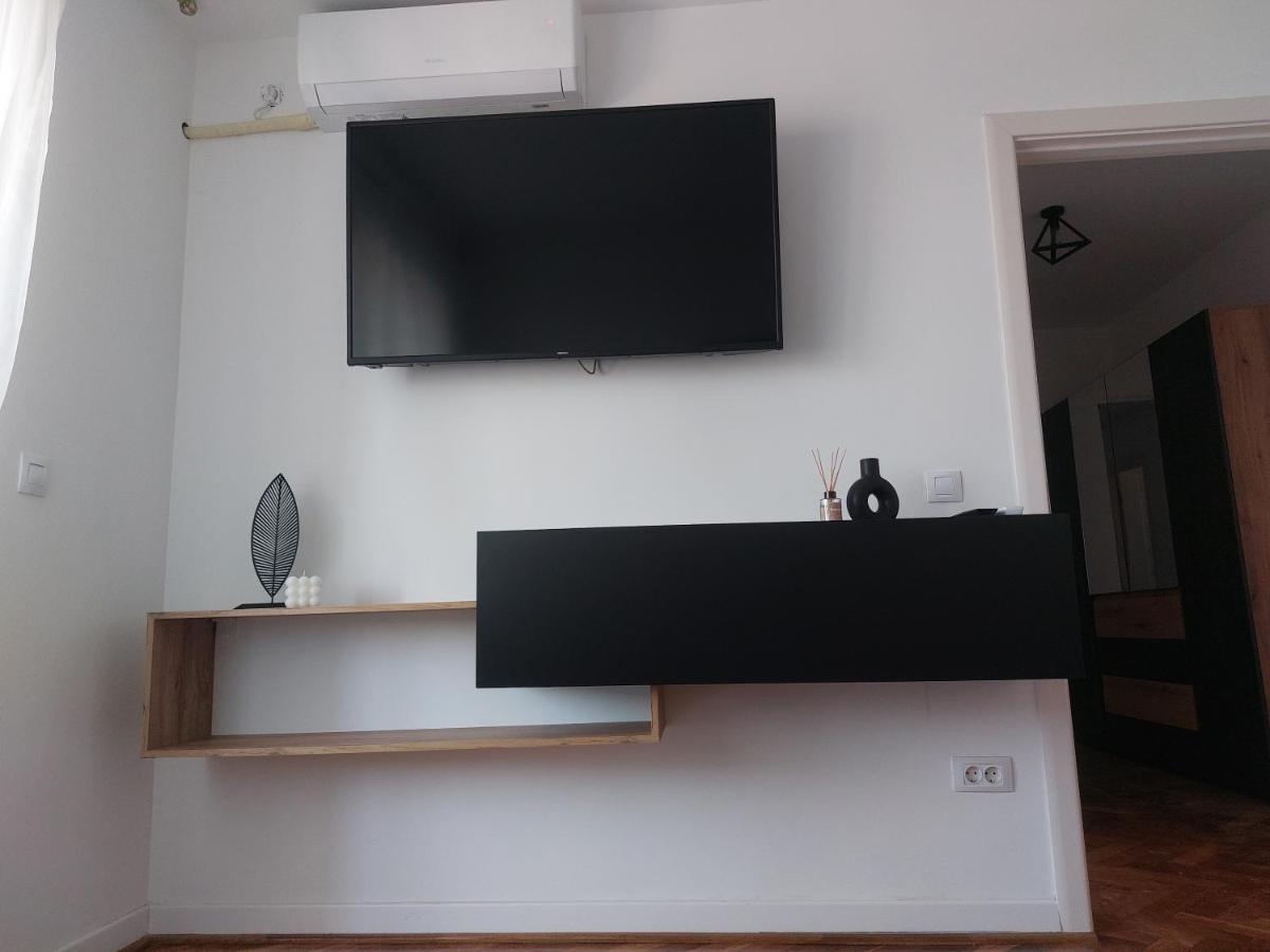Eli'S Apartments -Ultracentral Near Palas Iasi Luaran gambar